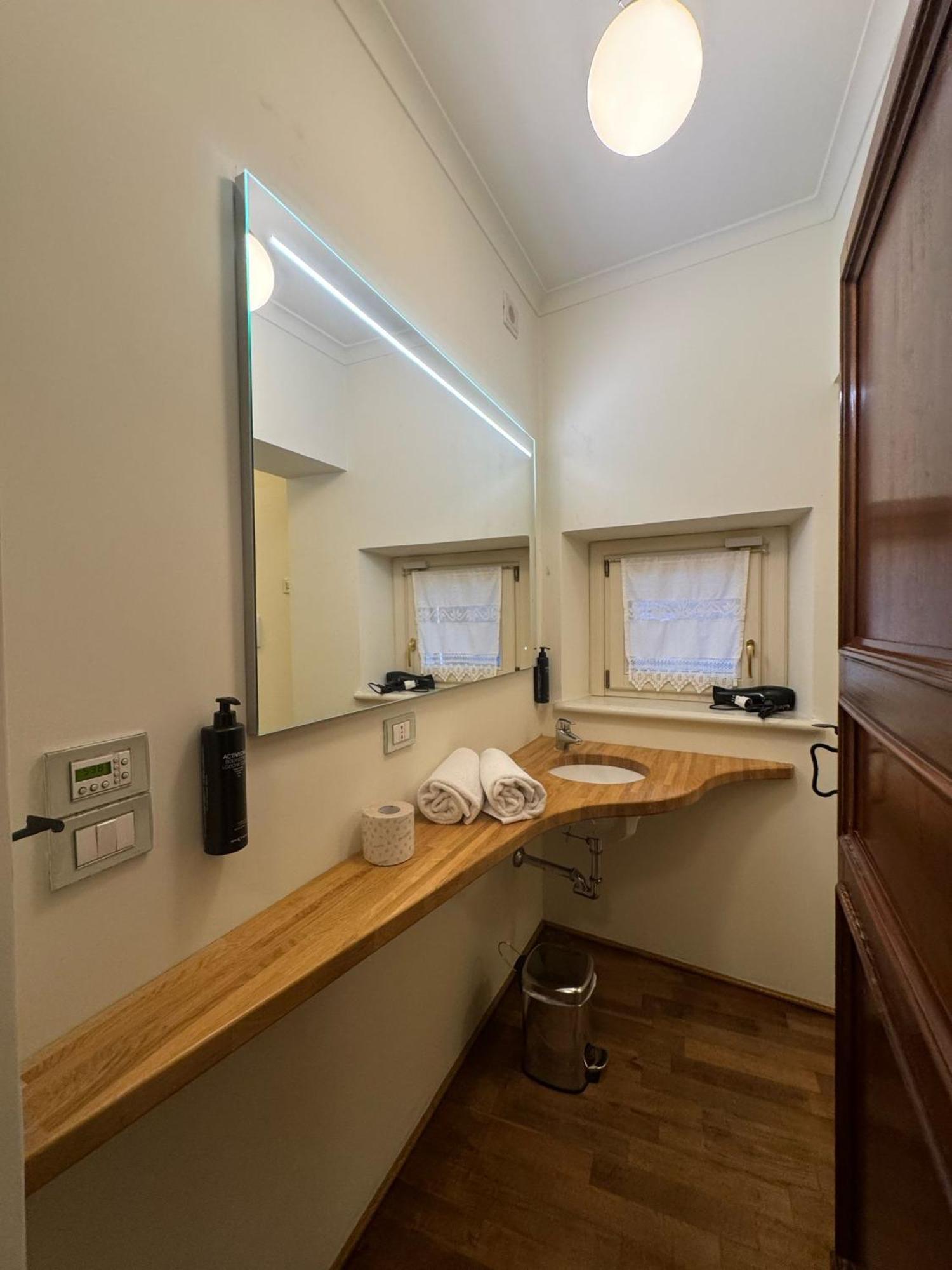 Urbino Apartments - Palazzo Paltroni Studio 외부 사진